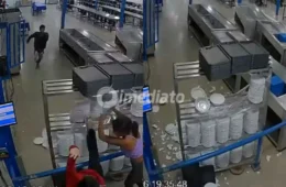 VÍDEO: Vândalos invadem e destroem restaurante comunitário após o encerramento do atendimento