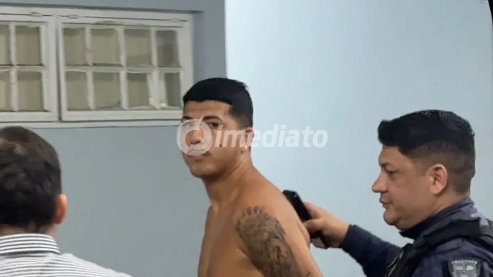 Denúncia anônima leva à prisão de suspeito por tráfico de drogas no bairro São Francisco