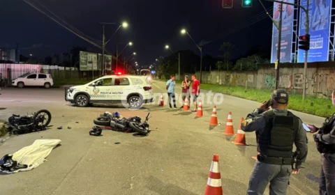 Entregador morre e motociclista fica gravemente ferido após colisão de motos no Parque das Laranjeiras, em Manaus