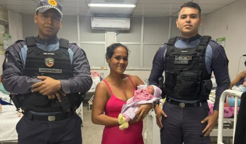 VÍDEO: Policiais militares realizam parto emergencial durante patrulhamento no bairro Grande Vitória