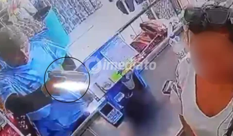 VÍDEO: Criminosos armados são procurados após série de assaltos a comércios no Amazonas