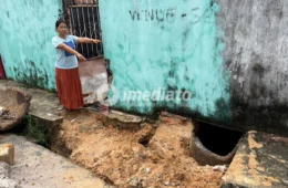 Casa corre risco de desabar após obras inacabadas e moradores cobram providências no Novo Aleixo