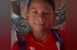 Adolescente de 11 anos desaparece após sair de casa no bairro Tancredo Neves e família pede ajuda para localizá-lo