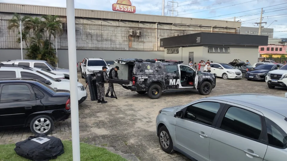 URGENTE: Granada é encontrada com preso na sede da DEHS, em Manaus