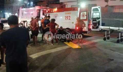 Motociclista por aplicativo fica ferido após colisão com carro em cruzamento no bairro Petrópolis, em Manaus