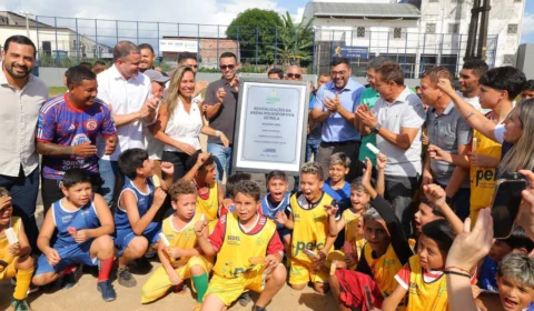 Governador Wilson Lima entrega Arena Poliesportiva Estrela revitalizada na Compensa, em Manaus