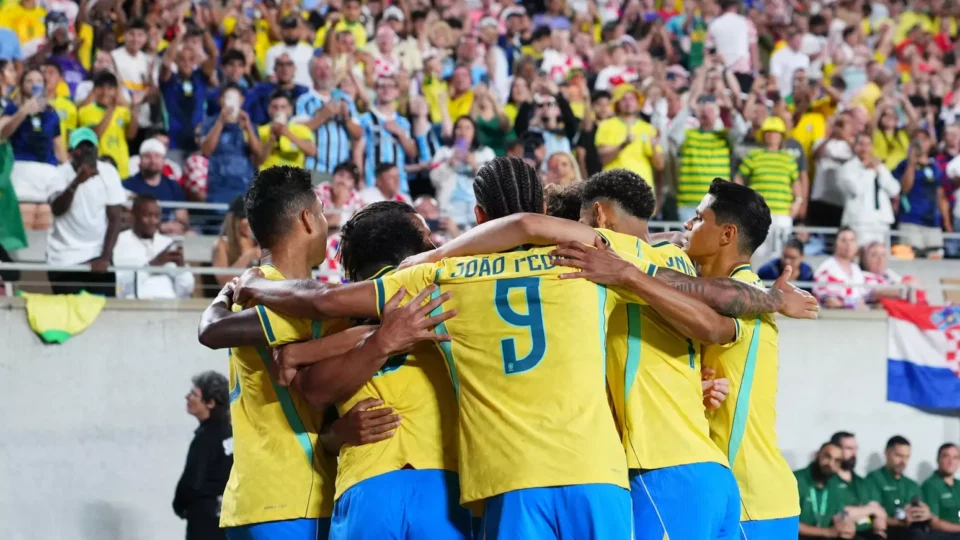 Brasil vence Croácia  por 3 a 1 em teste final antes de convocação para Copa do Mundo