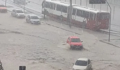 VÍDEO: fortes chuvas colocam Manaus em alerta de risco severo