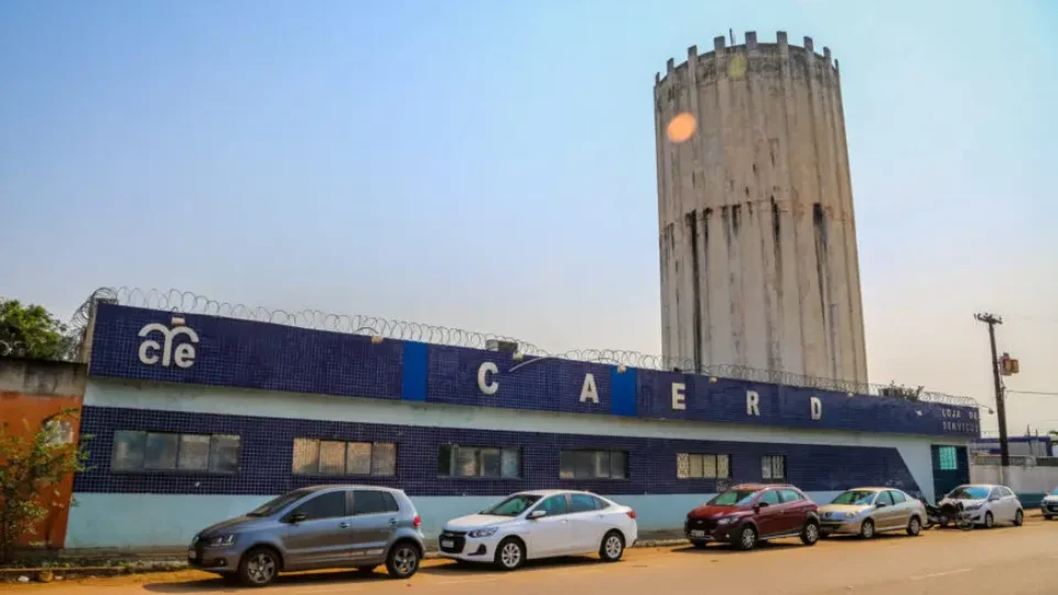 Caerd é multada em R$ 10 mil por intervenção irregular em área de preservação