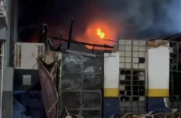 Loja e oficina de motos são destruídas por incêndio em Porto Velho