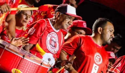 Batucada e Marujada aquecem a arena com o início da temporada bovina