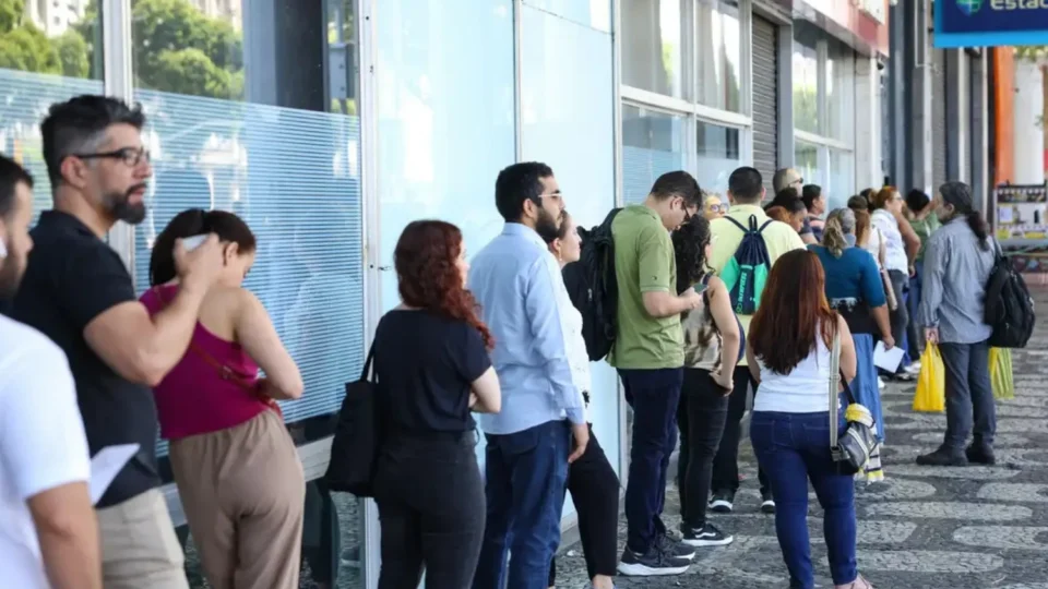 CNU: aprovados no ‘Enem dos Concursos’ têm até hoje (9) para garantir vaga imediata