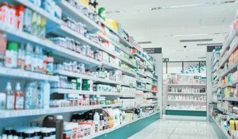 Regra para funcionamento de farmácia dentro de supermercado vai à sanção