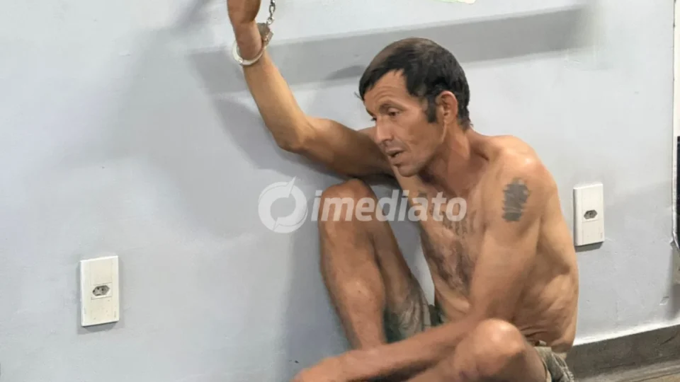 Venezuelano é preso pela Guarda Municipal após esfaquear duas pessoas no Centro de Manaus