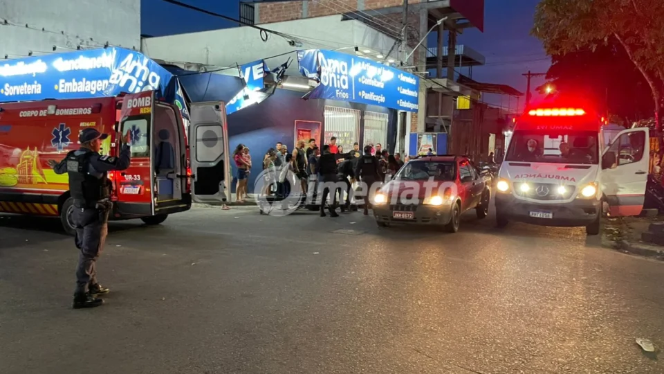 Colisão entre motos deixa dois motociclistas feridos na Avenida Curaçal, no bairro Nova Cidade