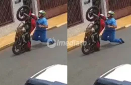 VÍDEO: Motociclista fica ferido ao cair de barriga e sair rolando após perder controle da moto enquanto empinava o veículo