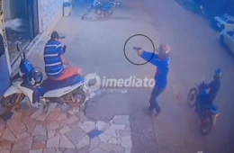 VÍDEO: Empresário é executado a tiros por criminosos em frente a hotel no interior do Amazonas