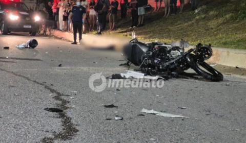 Motociclista morre após colisão com carreta e criança fica em estado grave na AM-010