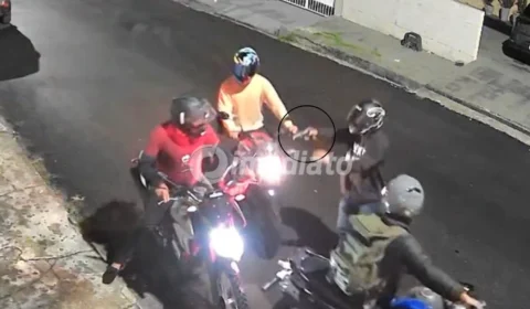 VÍDEO: Motociclista tem moto roubada durante assalto à mão armada no bairro Cidade Nova, em Manaus