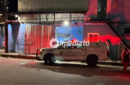 Familiares e moradores protestam e cobram justiça após denúncia de abuso contra menina de 12 anos no bairro Novo Aleixo, em Manaus