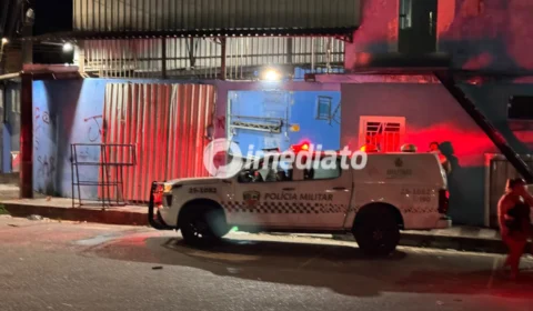 Familiares e moradores protestam e cobram justiça após denúncia de abuso contra menina de 12 anos no bairro Novo Aleixo, em Manaus