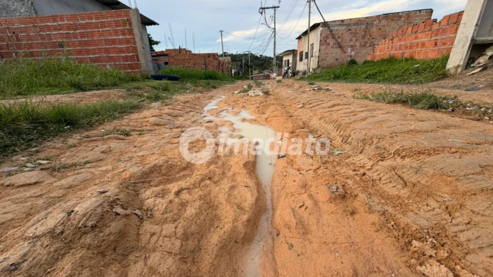 Moradores do Parque dos Buritis enfrentam abandono há anos e cobram melhorias de infraestrutura em Manaus