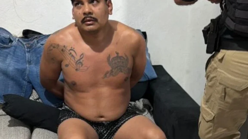 Justiça solta ex-presidente da Grande Família após reavaliação de provas no AM; ex-companheira relata medo