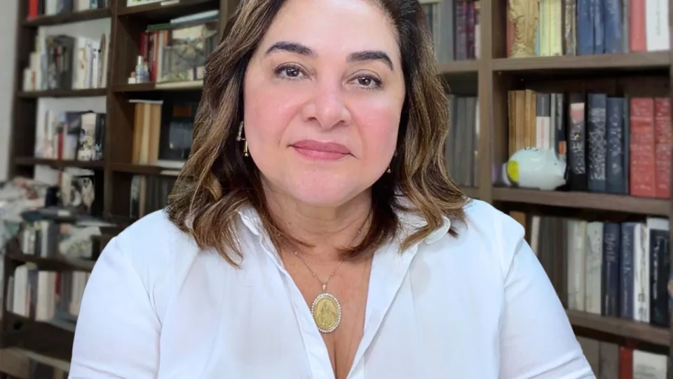 Maria do Carmo critica “velha política” no AM