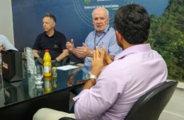 Governo e setor industrial discutem estratégias para fortalecer bioeconomia no Amazonas