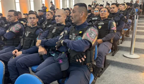 Prefeito apresenta nova comandante da Guarda Municipal durante formatura da Guardiã Maria da Penha em Manaus