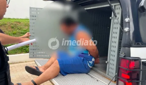 Homem é preso por se passar por menina nas redes sociais para aliciar menores