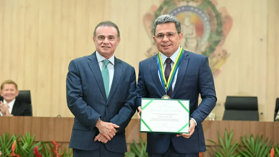 Vice-governador Tadeu de Souza é homenageado no TJAM e reforça integração entre Executivo e Judiciário