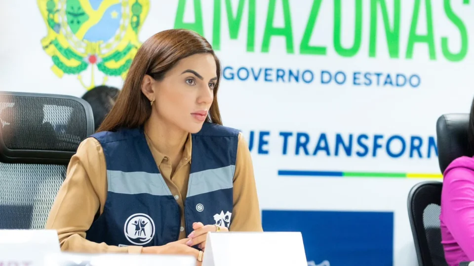 Débora Menezes acompanha caso de violência familiar contra quatro crianças em Manaus