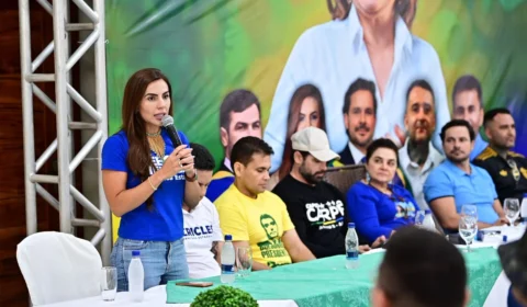 Deputada Débora Menezes participa de agenda do PL em Maués