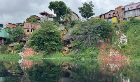 Moradores vivem sob risco de novos deslizamentos e cobram ação urgente das autoridades