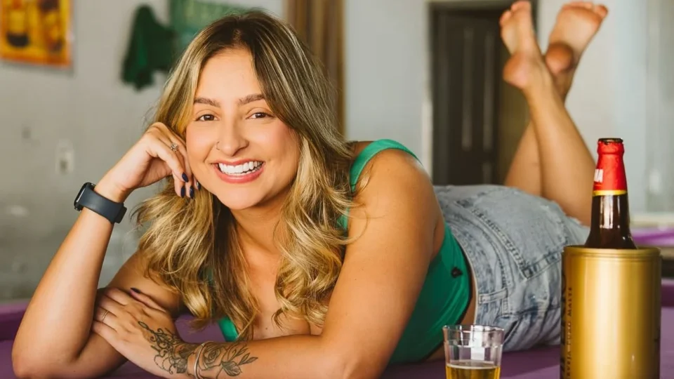 Ju Marques faz show gratuito em shopping de Manaus para lançar vendas do festival Arrocha Manaus 2026