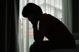 Filho é preso após estuprar a própria mãe enquanto ela dormia em casa na Grande SP