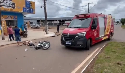 Colisão entre carro e moto deixa motociclista ferido em Porto Velho