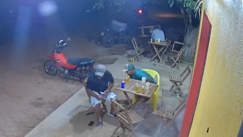 HOMEM É MORTO A TIROS EM DOM ELISEU, NO PARÁ.