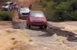 Chuvas intensas provocam enxurradas em Medicilândia.