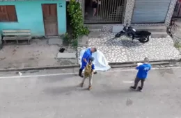 Homem é morto a tiros em frente de casa na Terra Firme