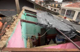 Chuva forte destelha casas e causa prejuízos em bairro de Belém