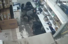 Casal é flagrado assaltando loja de celulares em Marituba