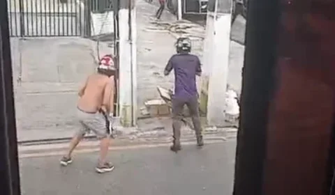 Briga entre torcidas de Remo e Vasco causa caos na Almirante Barroso