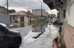 Moradores denunciam alagamentos constantes após chuvas no Maracangalha, em Belém