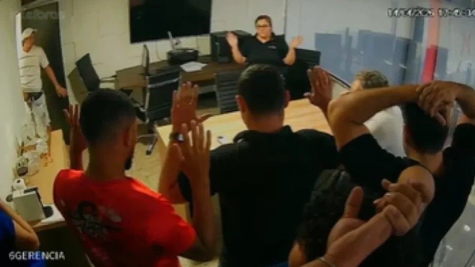 Vídeo mostra ação de criminosos durante assalto em loja de motocicletas na Alcindo Cacela, em Belém