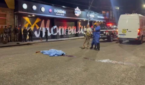 Suspeito morre após ser baleado e atropelado durante assalto em casa de show em Belém, no Pará