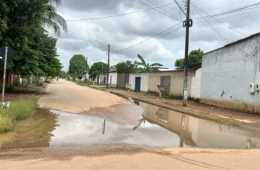 Alagamentos e falta de ônibus revoltam moradores na zona Leste de Porto Velho