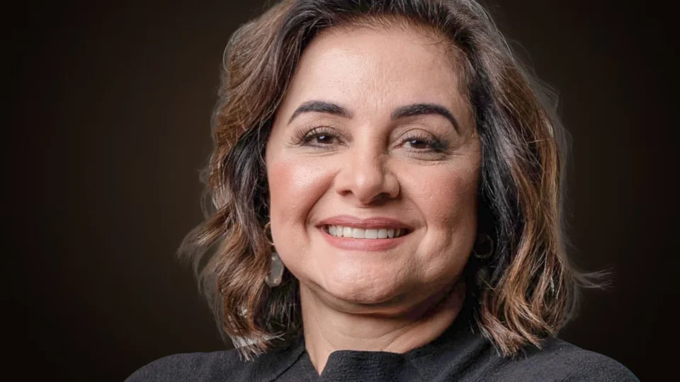 Professora Maria do Carmo rebate boatos e reafirma pré-candidatura ao governo do Amazonas