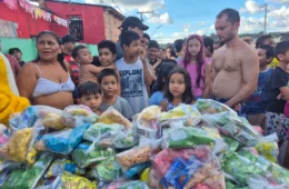 Páscoa Solidária leva doces e festa para centenas de crianças neste domingo (5)
